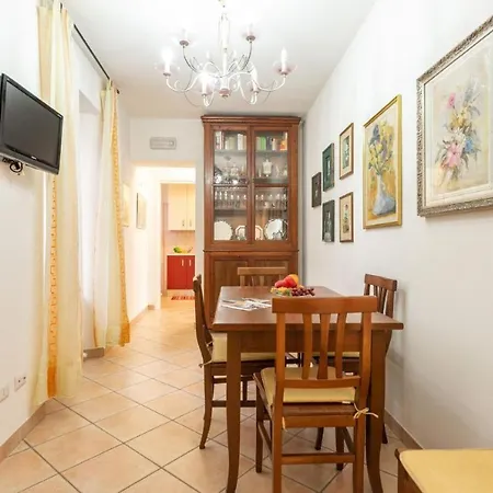 Zia Lina Apartamento Dongo